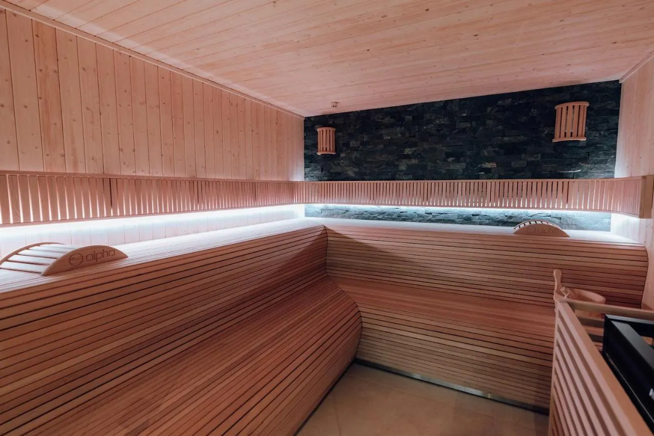 Domaine Des Thermes Awans 4*,