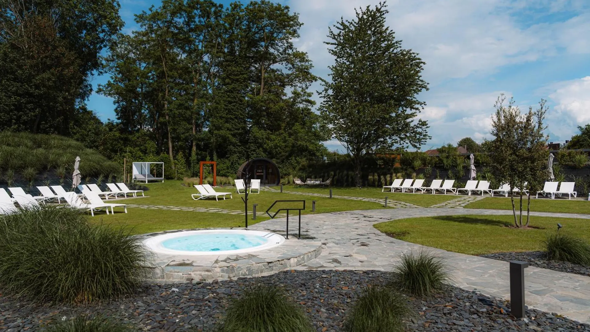 Domaine Des Thermes Awans 4*,